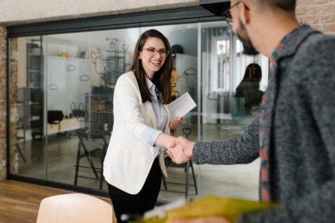 Aide à l'emploi des jeunes